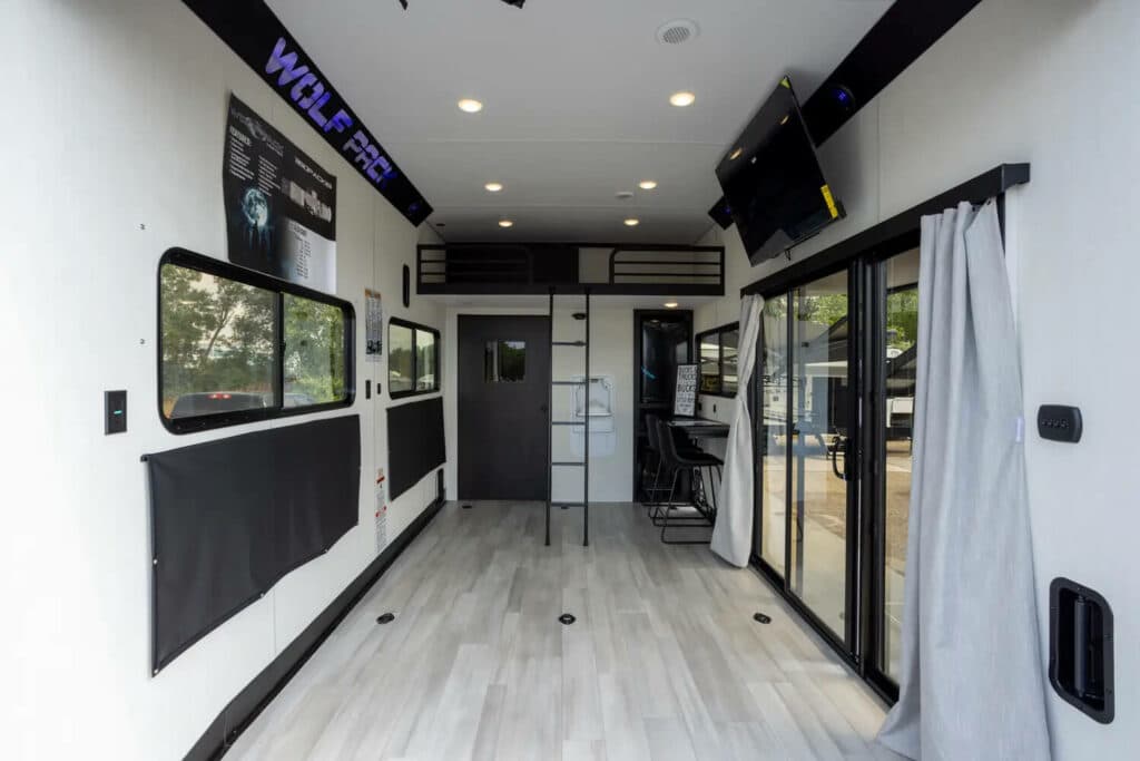 Spotlighted RV project photo